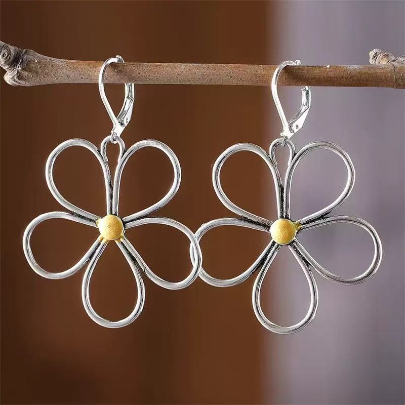 Elegant Earring for Every Occasion