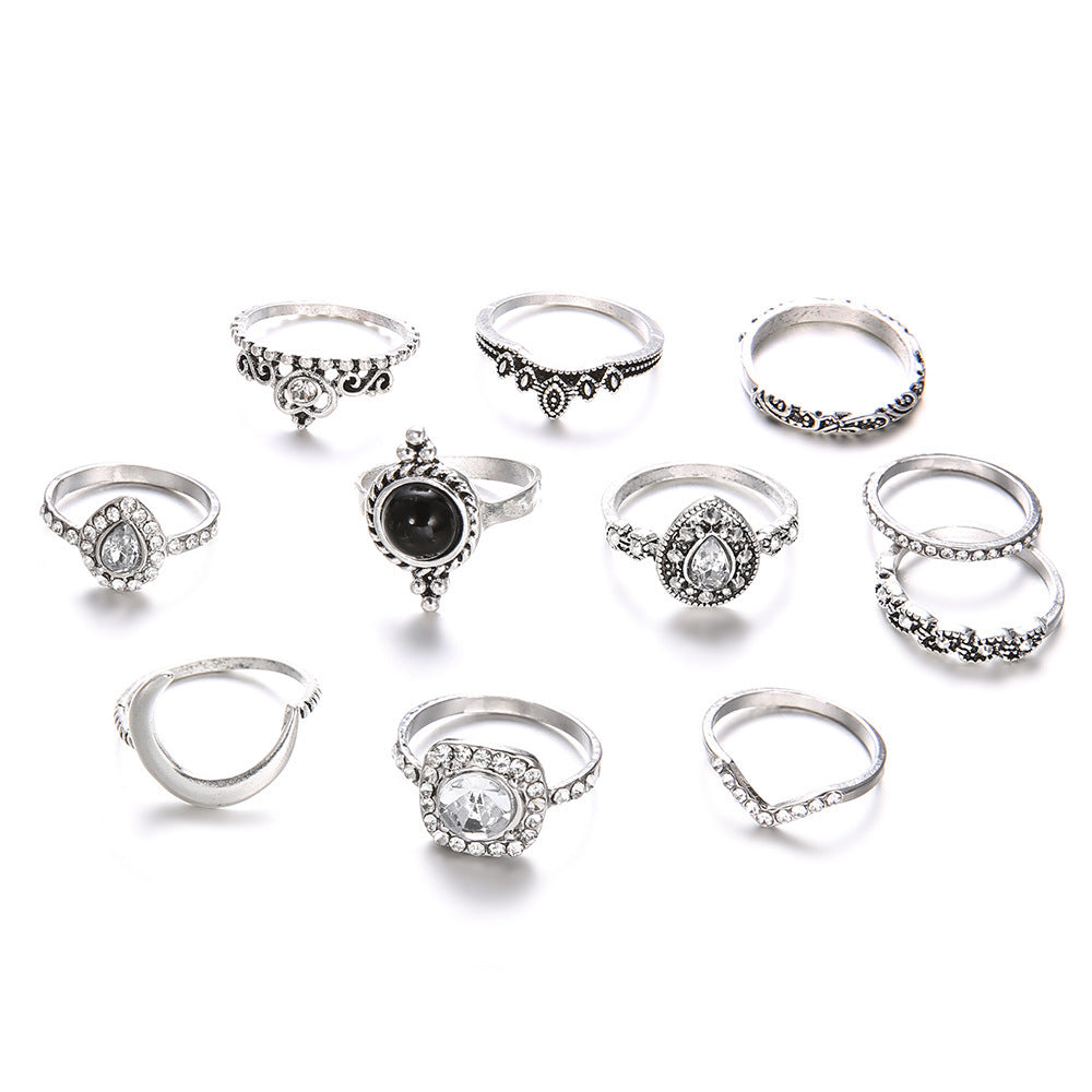 Classic Silver Ring with Timeless Appeal