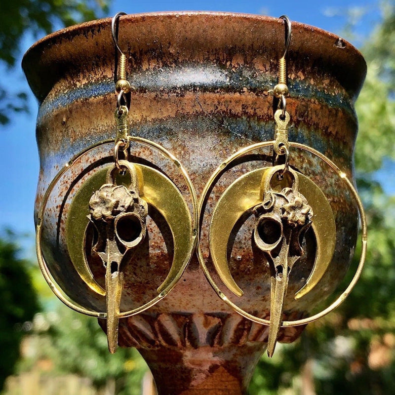 Classic Gold Earring with Timeless Appeal