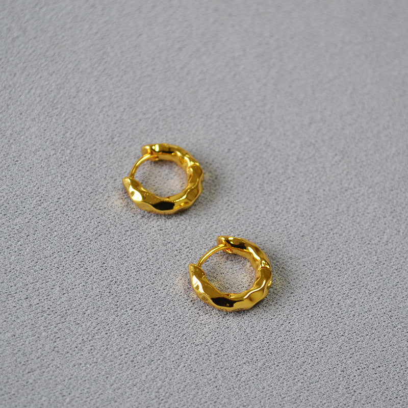Beautiful Gold Earring with Unique Style