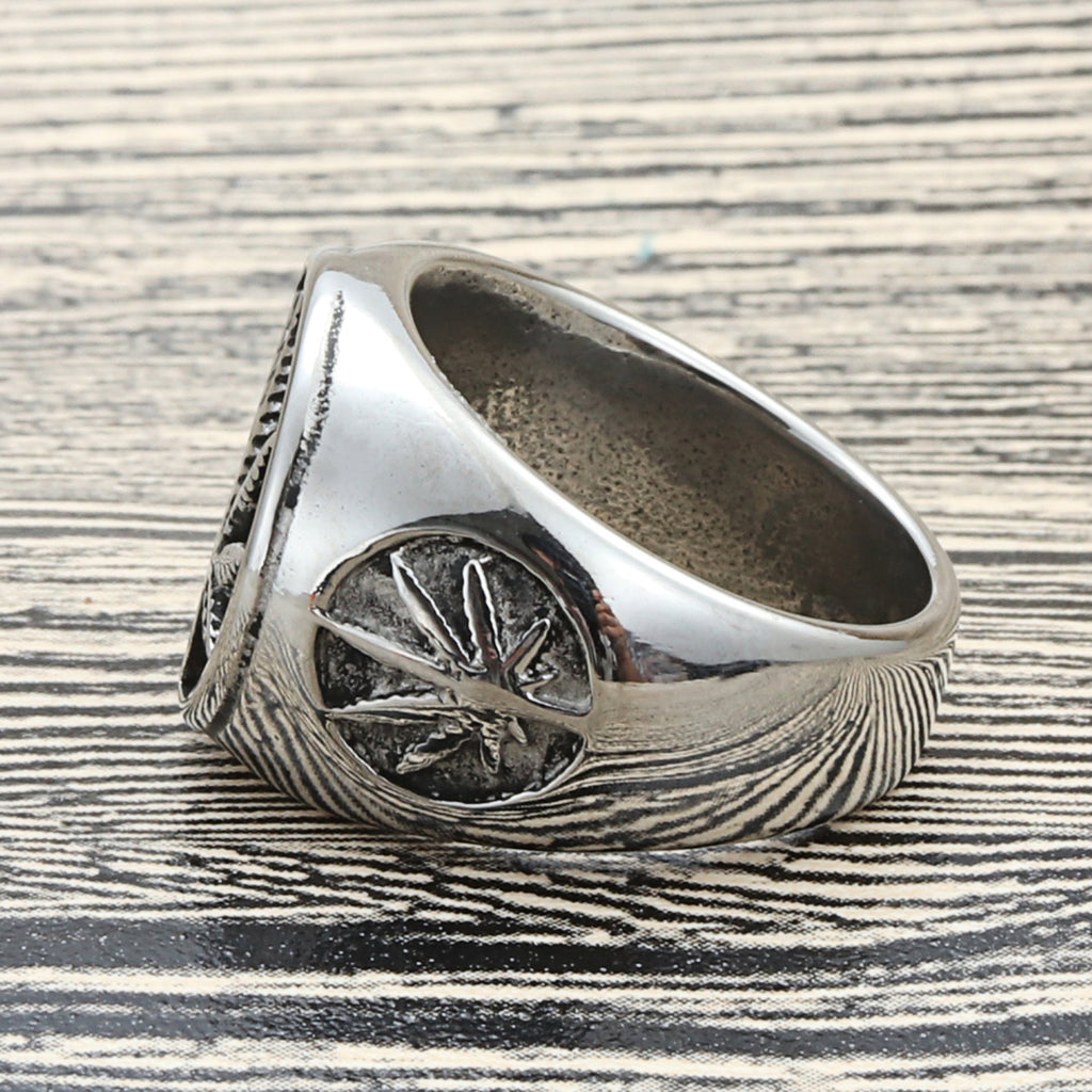 Classic Ring with Timeless Appeal