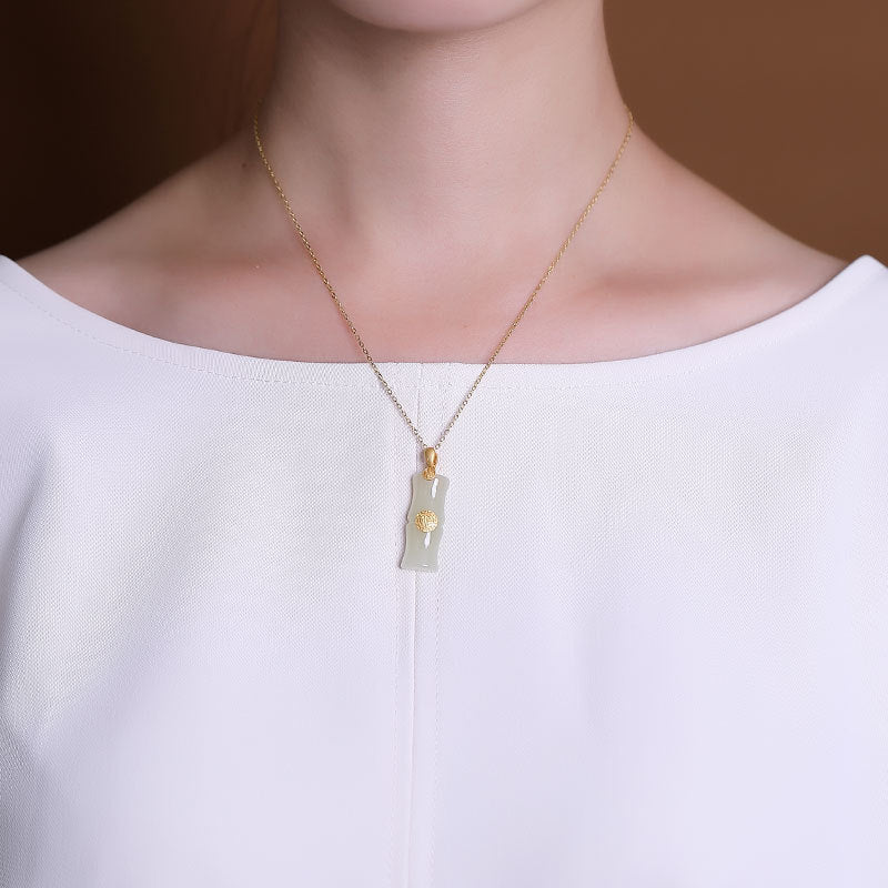 Beautiful Gold Pendant with Unique Style