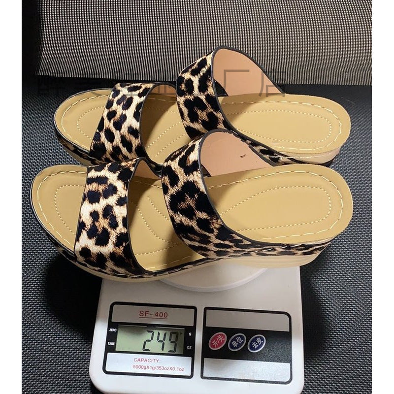 Chic Orthopedic Shoes with Unique Design
