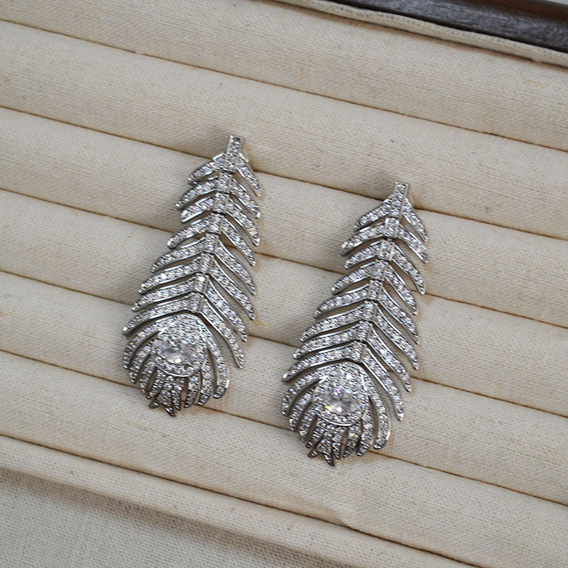 Romantic Silver Earring for Special Moments