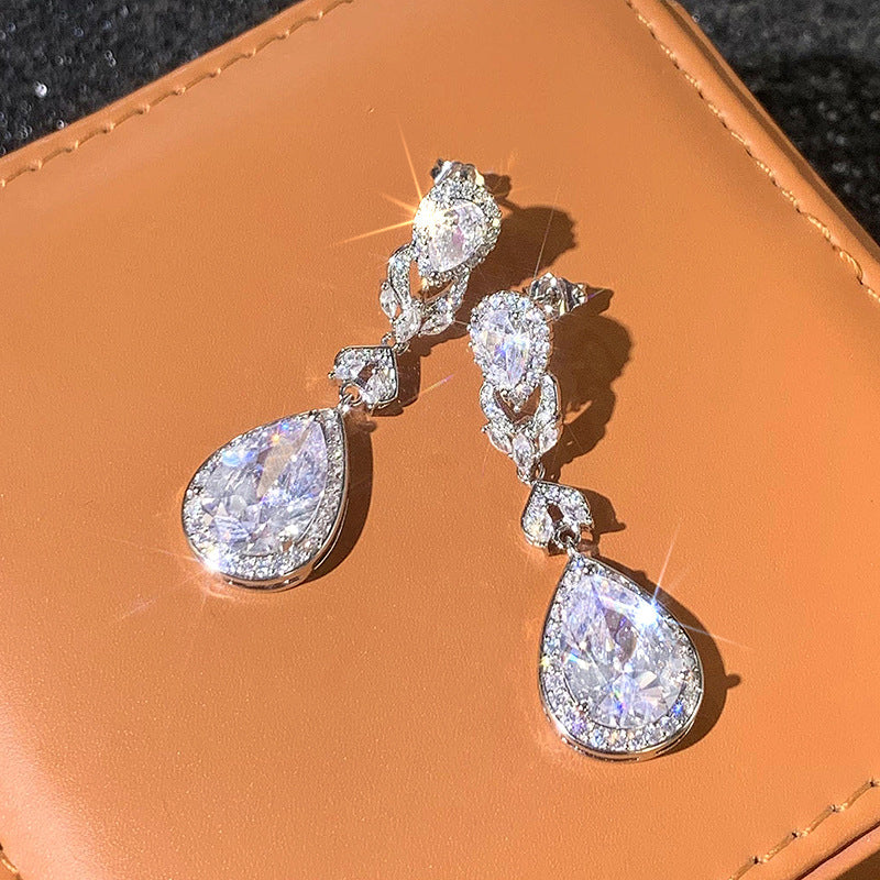 Romantic Earring for Special Moments