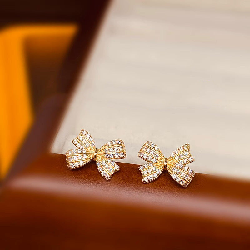 Stunning Pearl Earring for Daily Wear