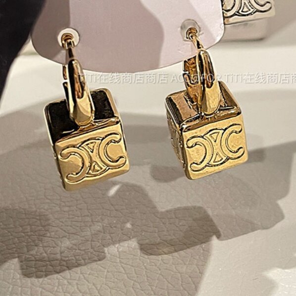 Vintage Handmade Gold Earring