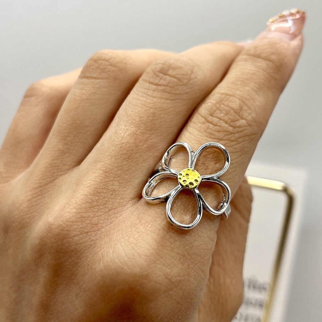Classic Ring with Timeless Appeal