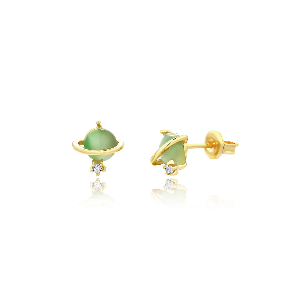 Romantic Gold Earring for Special Moments