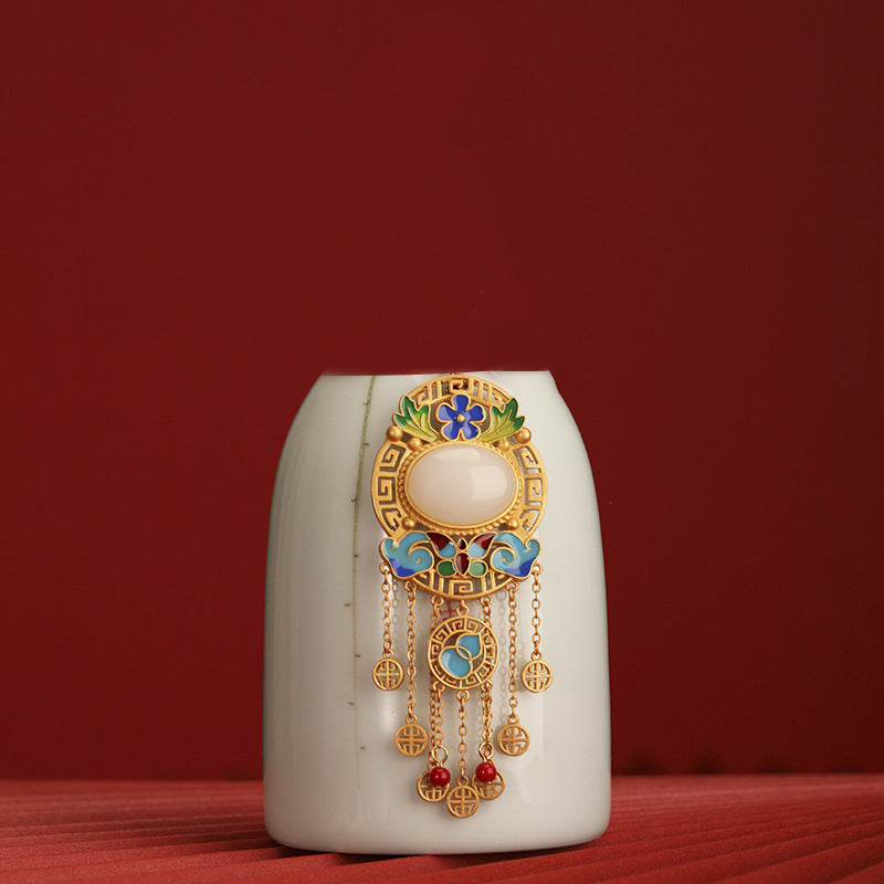 Beautiful Gold Pendant with Unique Style