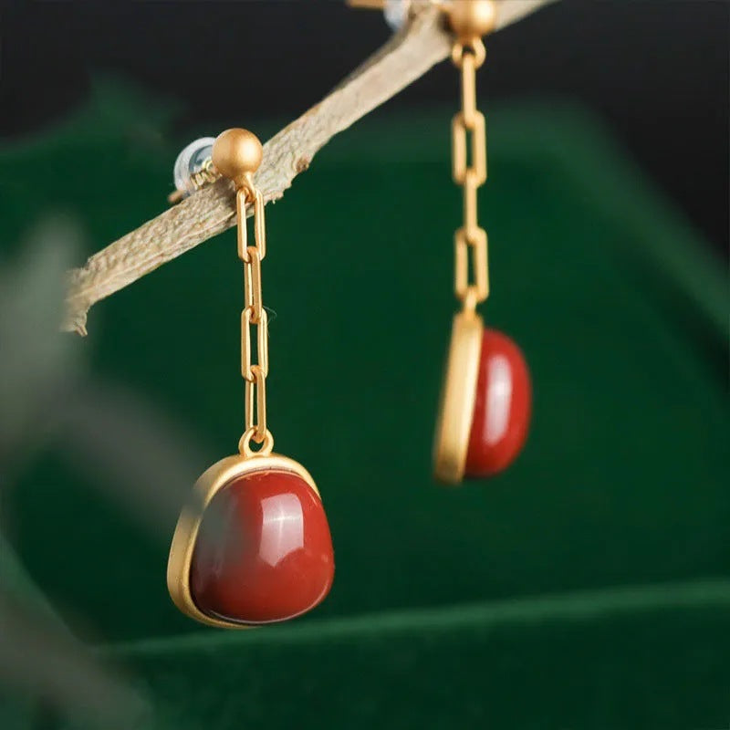 Elegant Gold Earring for Every Occasion