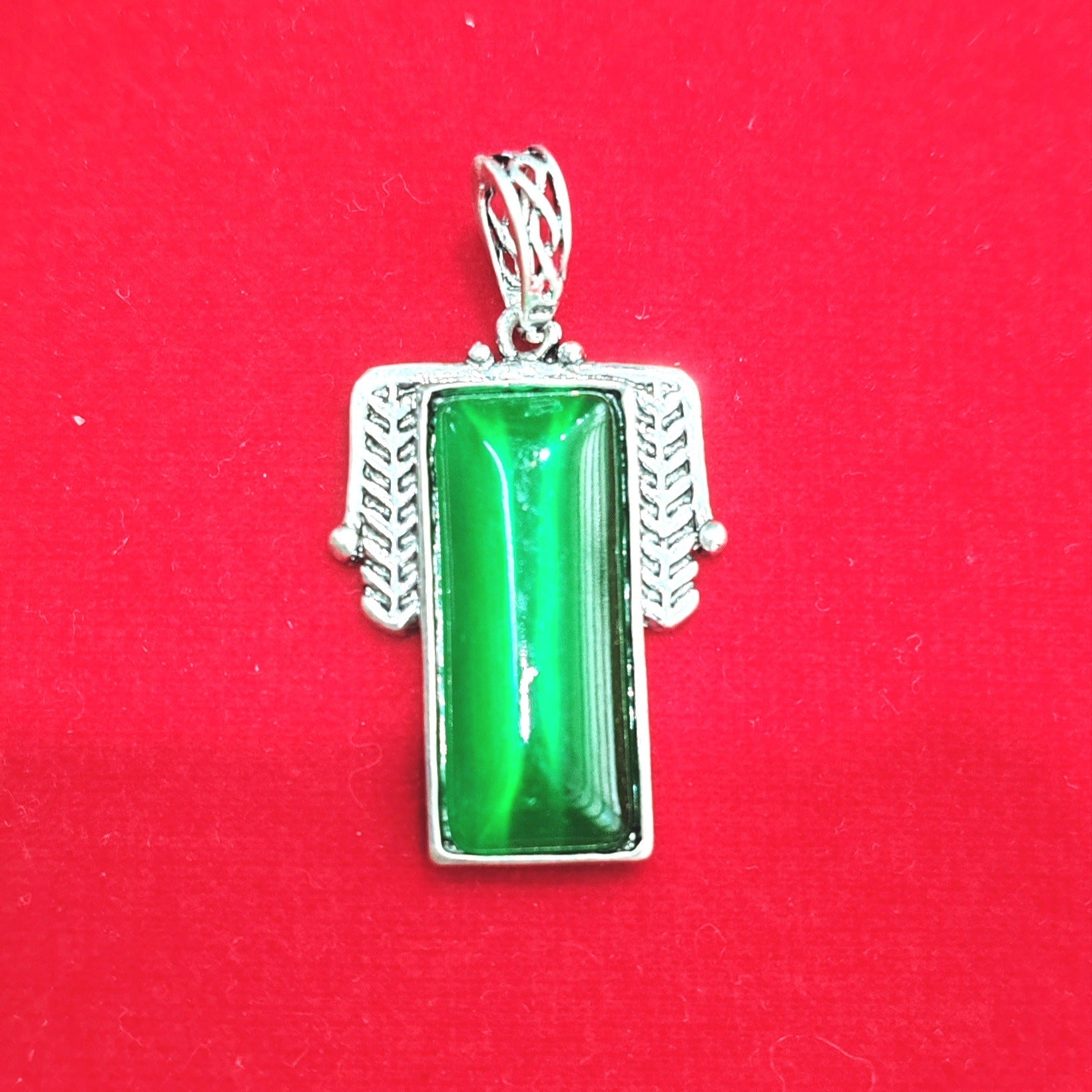 Classic Necklace with Timeless Appeal