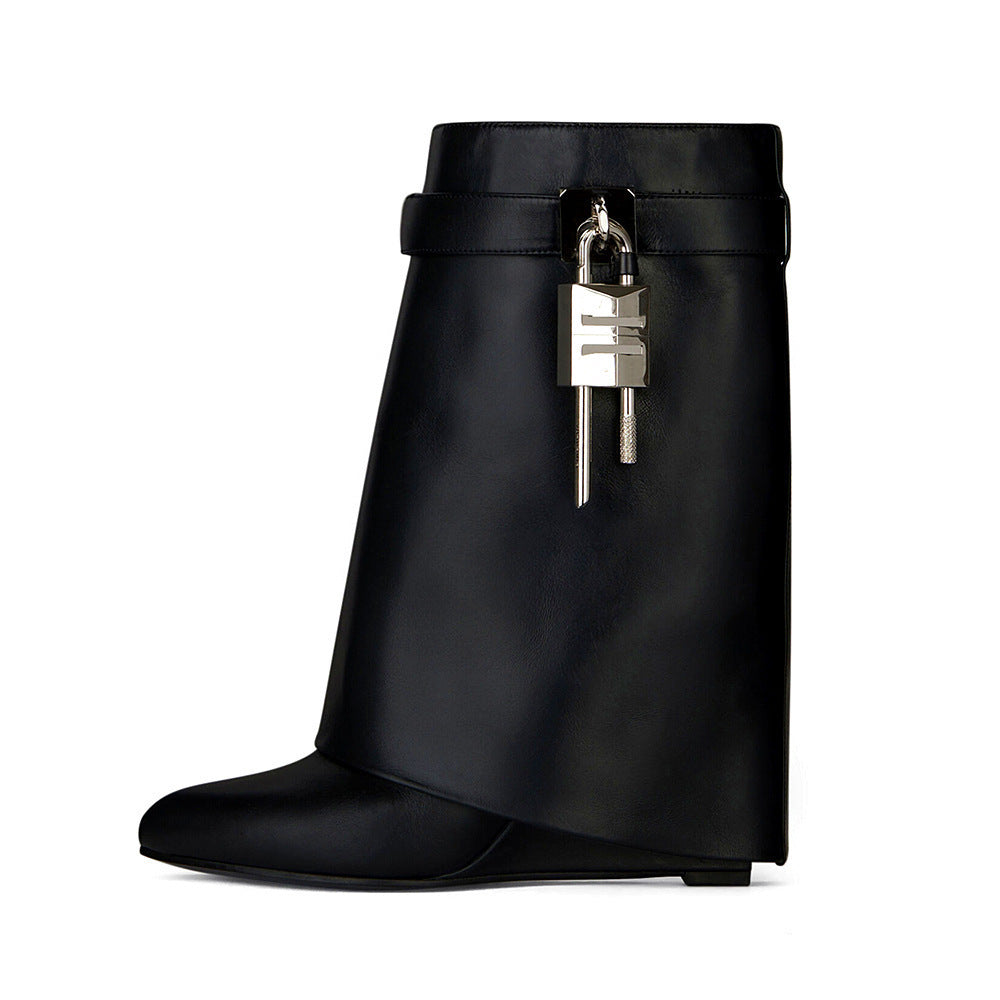 Chic Orthopedic Boots with Unique Design