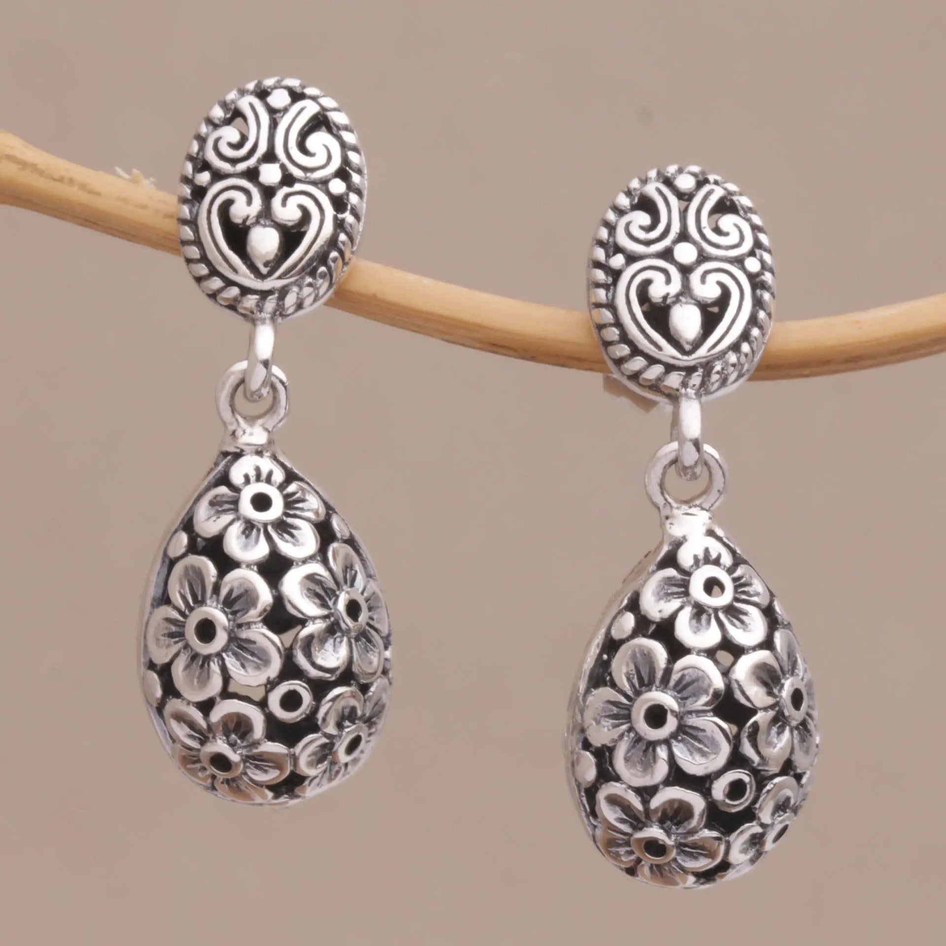 Stunning Earring for Daily Wear