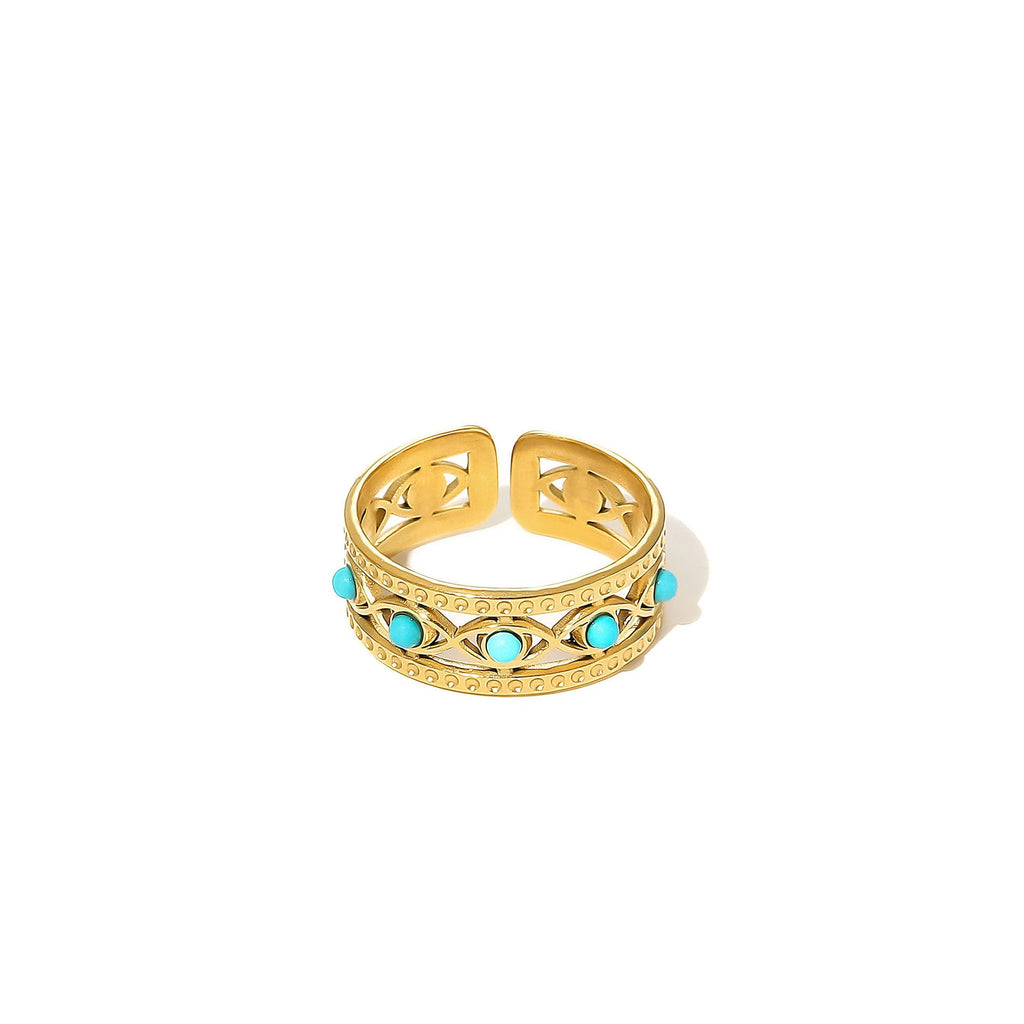 Romantic Gold Bracelet for Special Moments