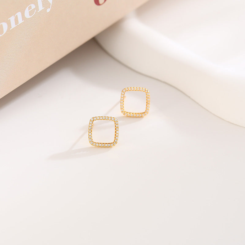 Romantic Earring for Special Moments