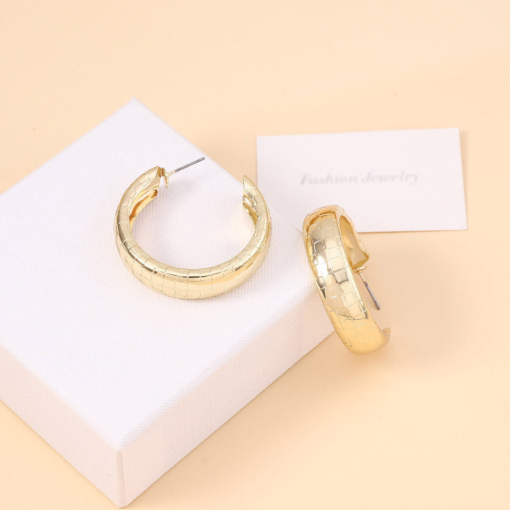 Romantic Earring for Special Moments