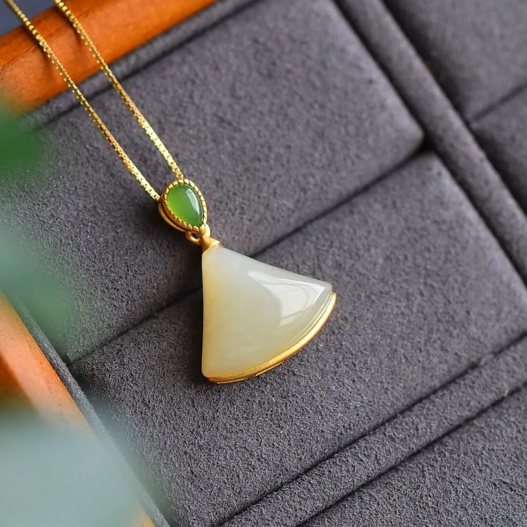 Elegant Silver Necklace for Every Occasion