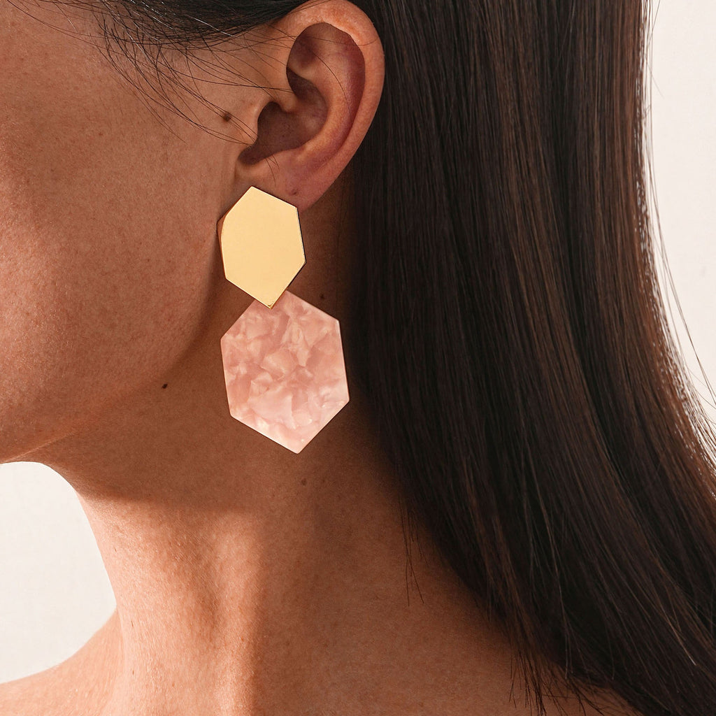 Charming Earring for Any Occasion