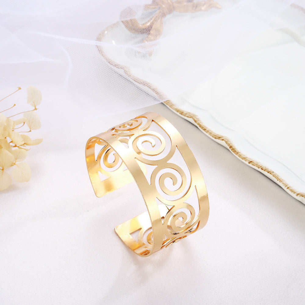 Romantic Bracelet for Special Moments