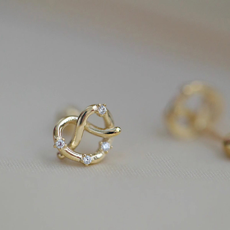 Classic Earring with Timeless Appeal