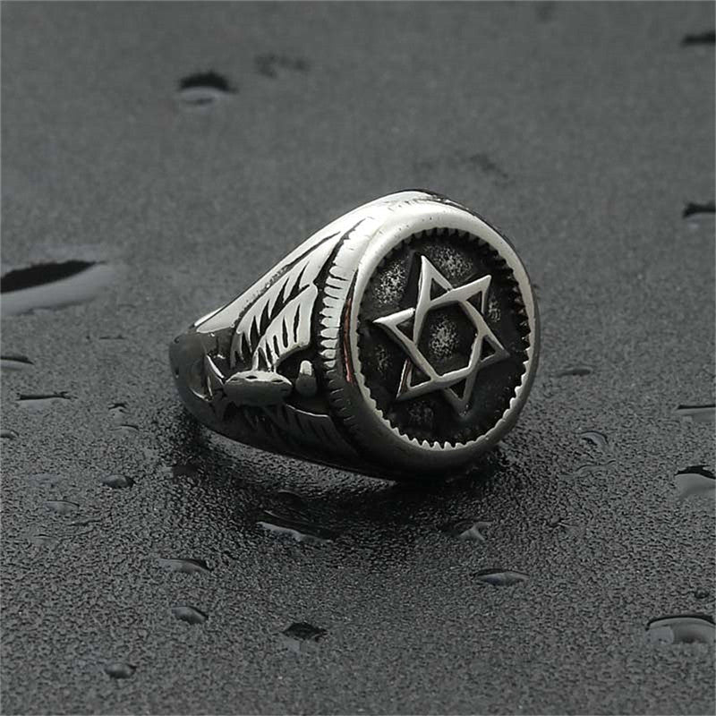 Stunning Ring for Daily Wear