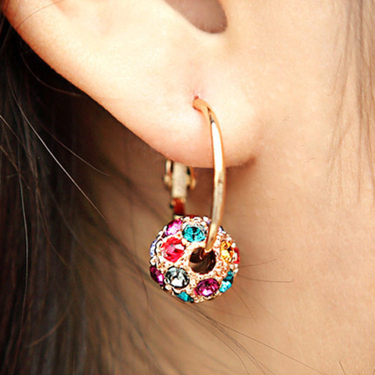 Charming Earring for Any Occasion