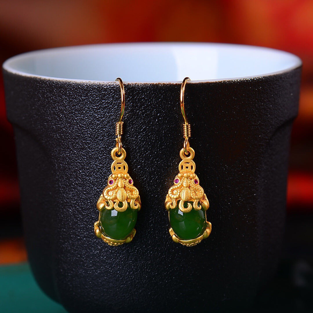 Classic Gold Earring with Timeless Appeal