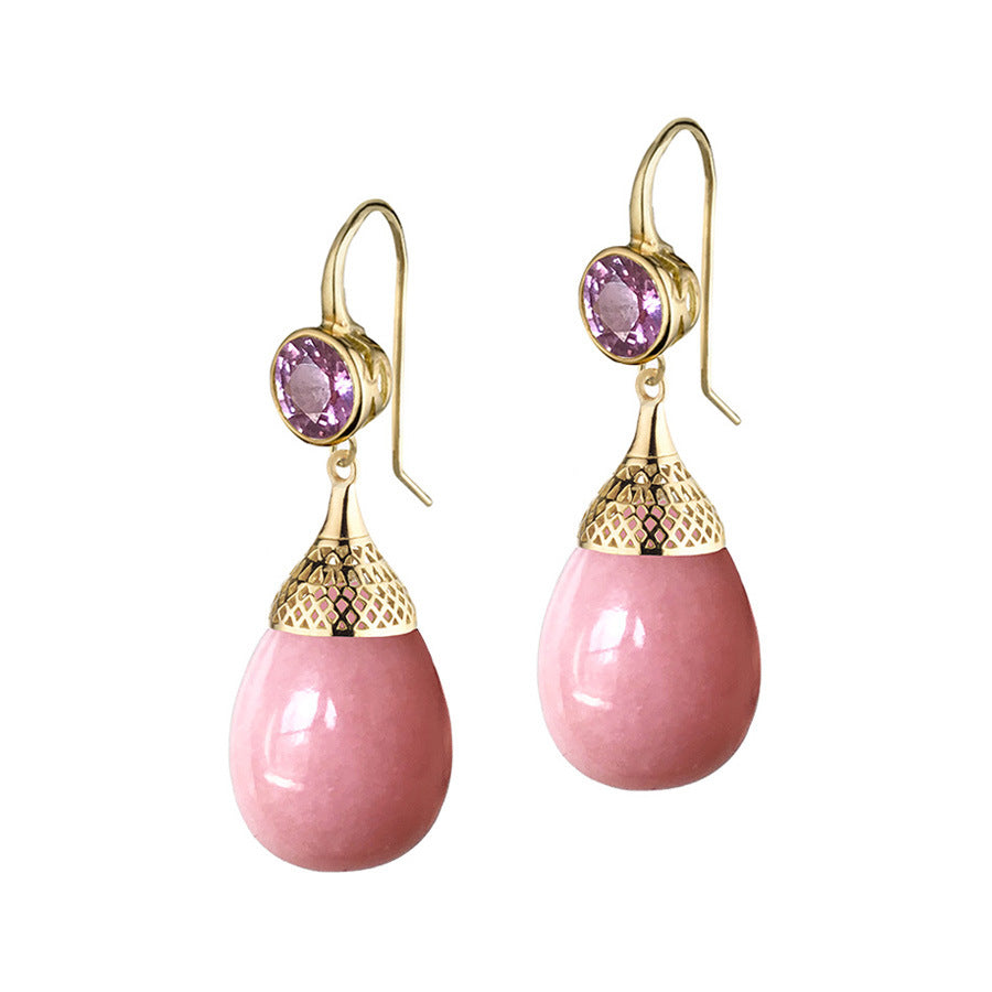 Classic Gold Earring with Timeless Appeal