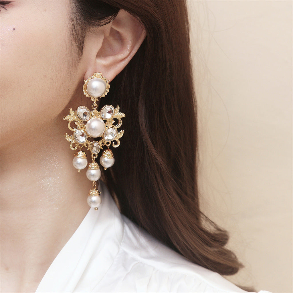 Charming Pearl Earring for Any Occasion