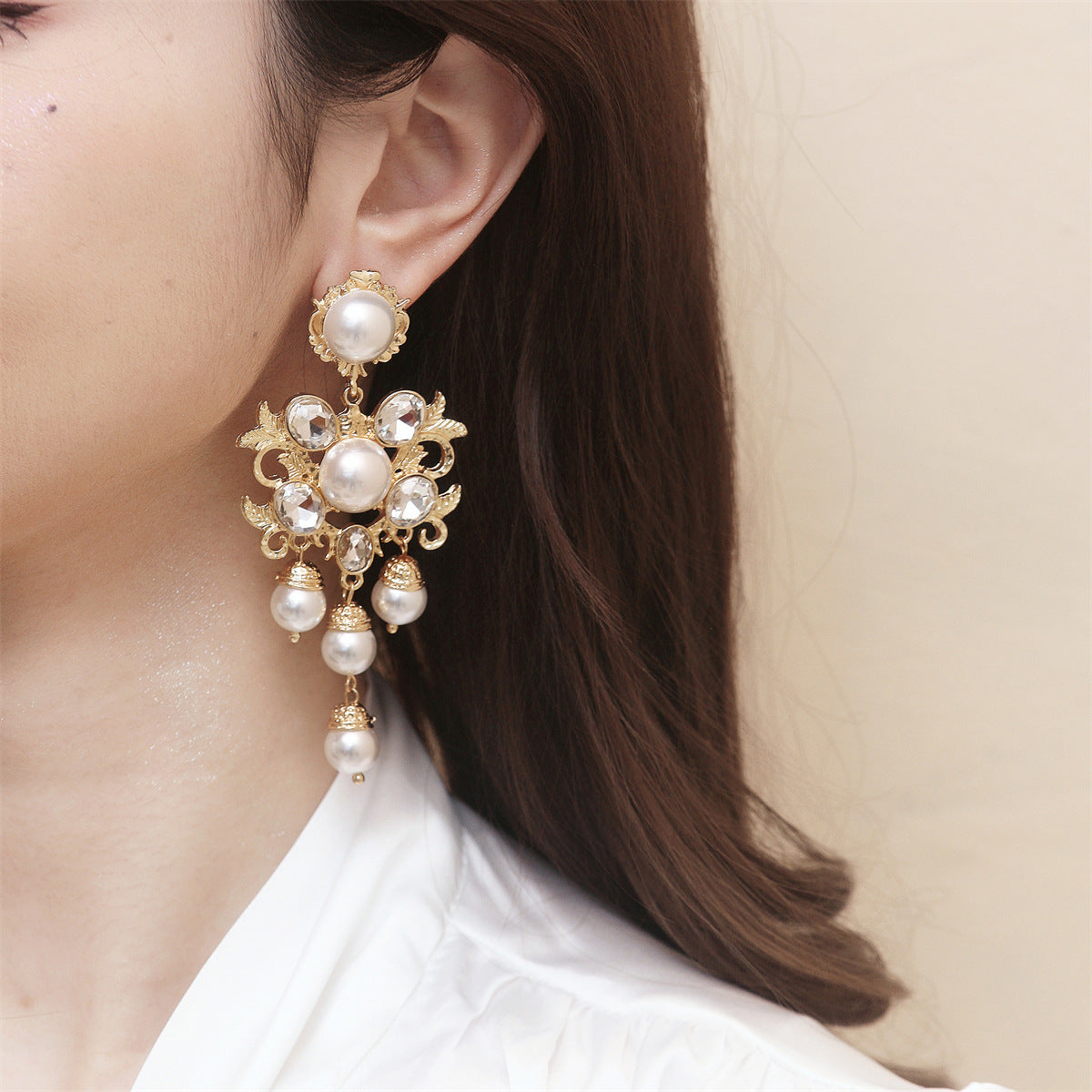 Charming Pearl Earring for Any Occasion
