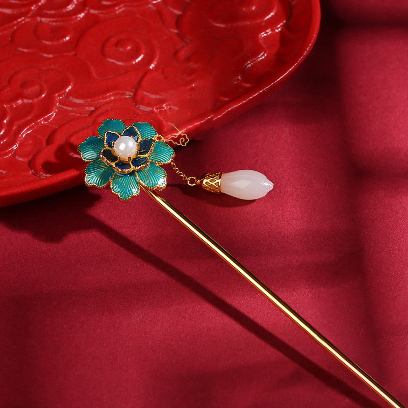 Delicate Artisan Silver Piece
