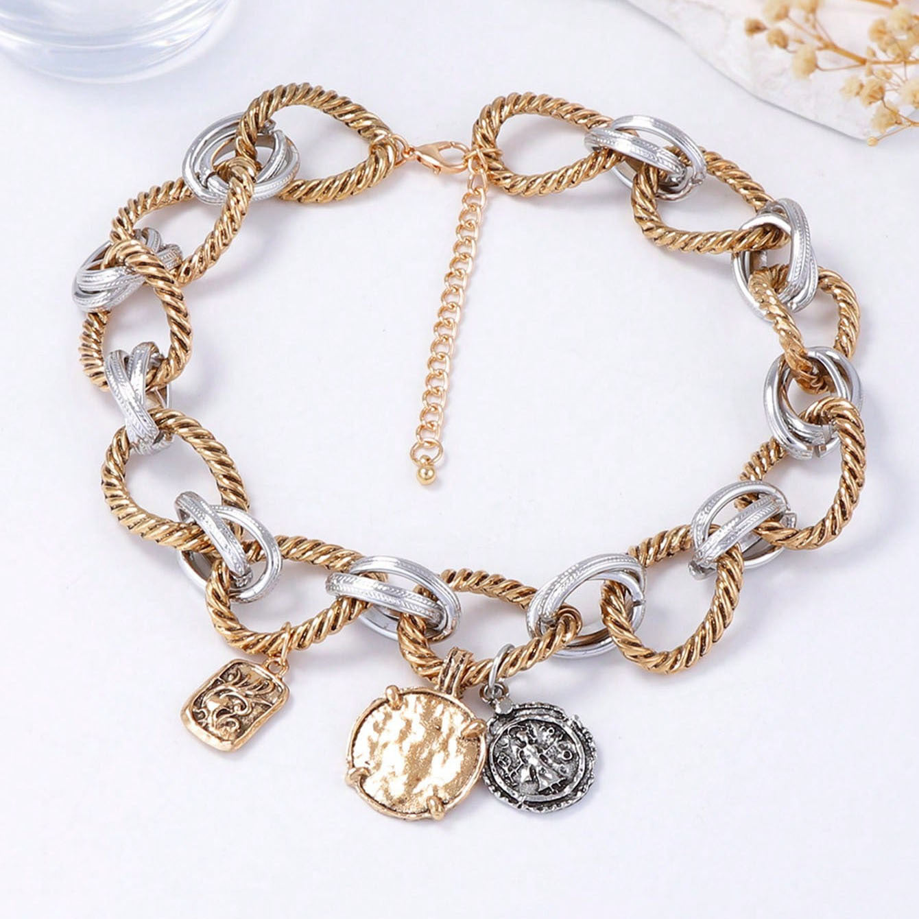Beautiful Piece with Unique Style