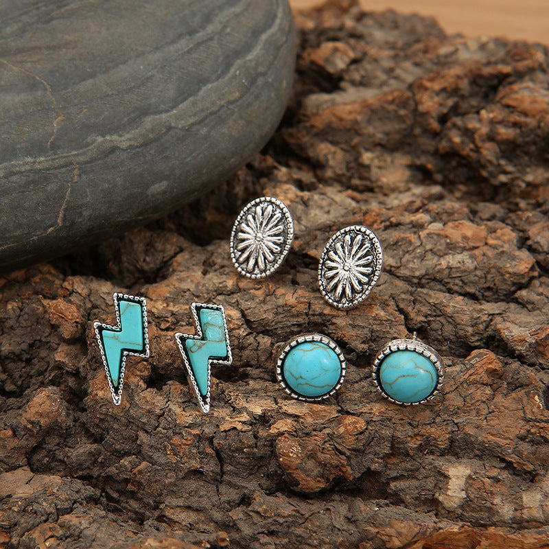 Beautiful Set with Unique Style