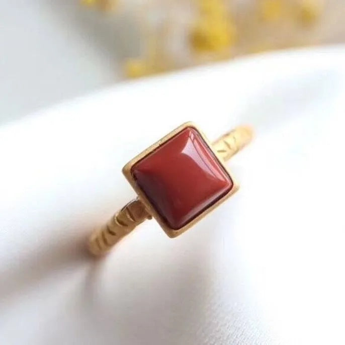 Elegant Gold Ring for Every Occasion