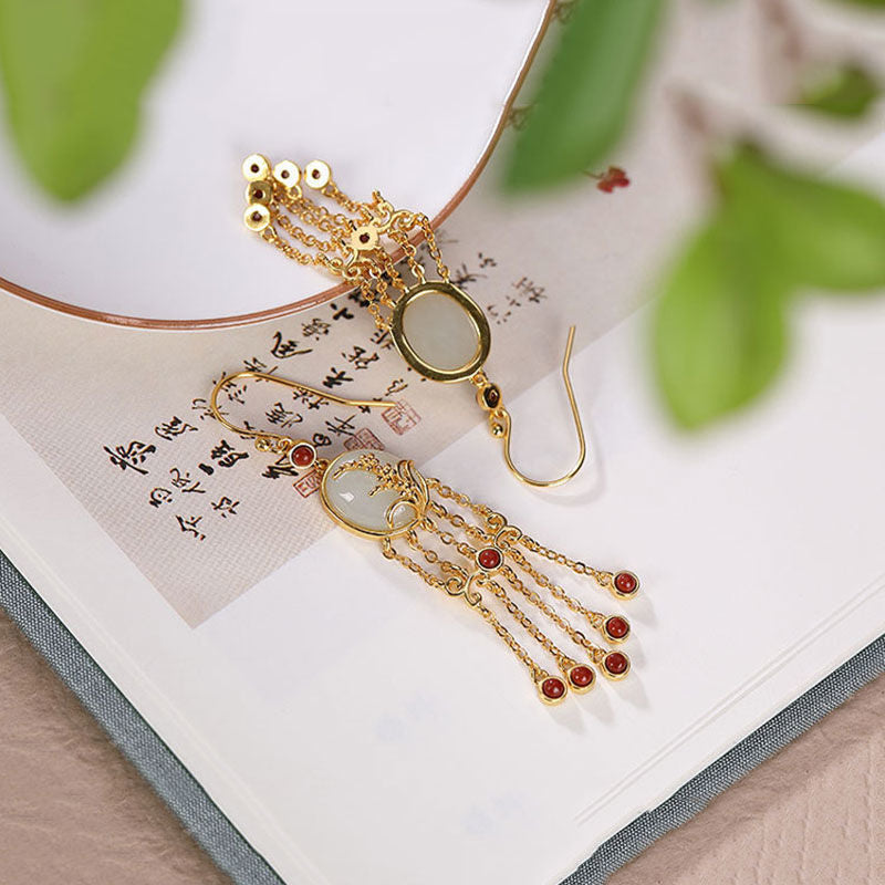 Stunning Gold Earring for Daily Wear
