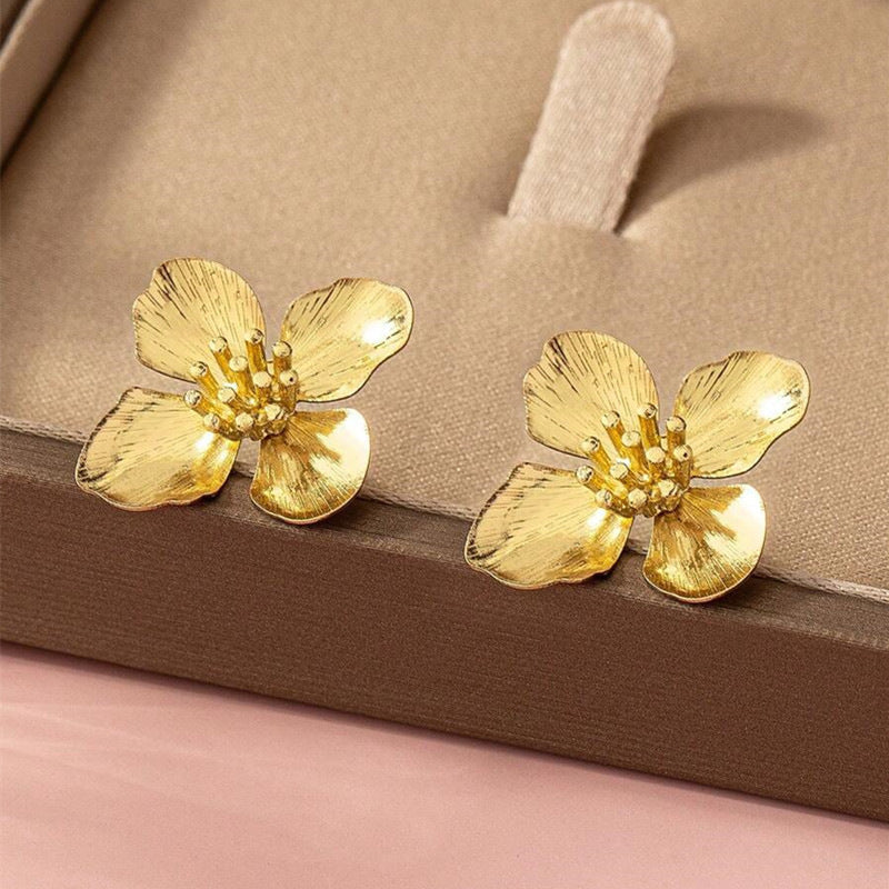 Classic Earring with Timeless Appeal