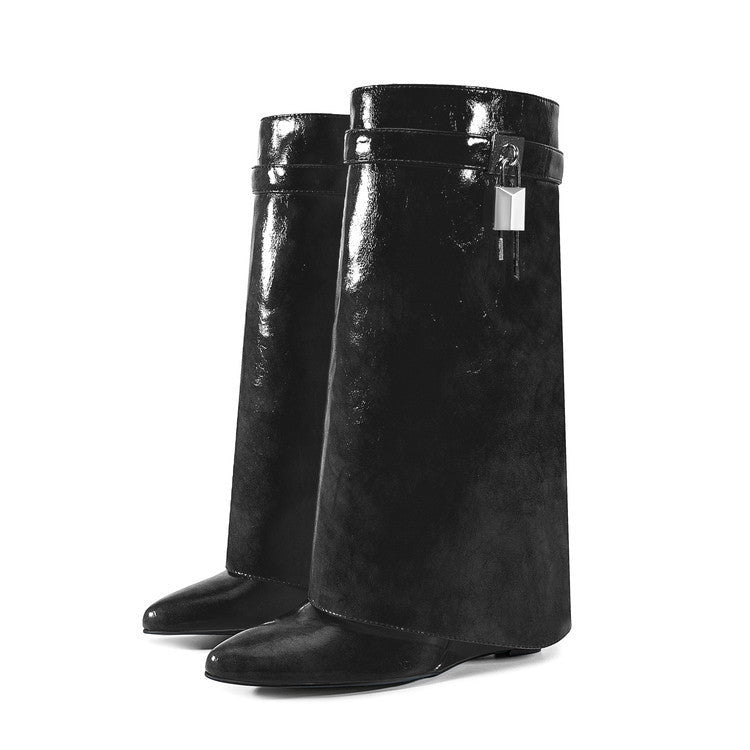 Graceful Orthopedic Boots for Modern Look