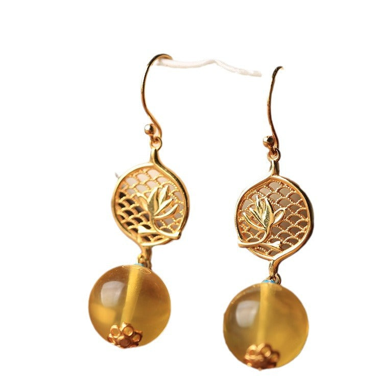 Charming Silver Earring for Any Occasion