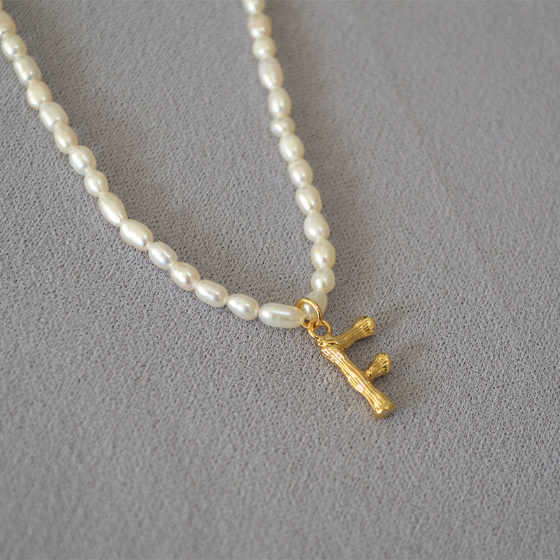 Romantic Pearl Necklace for Special Moments