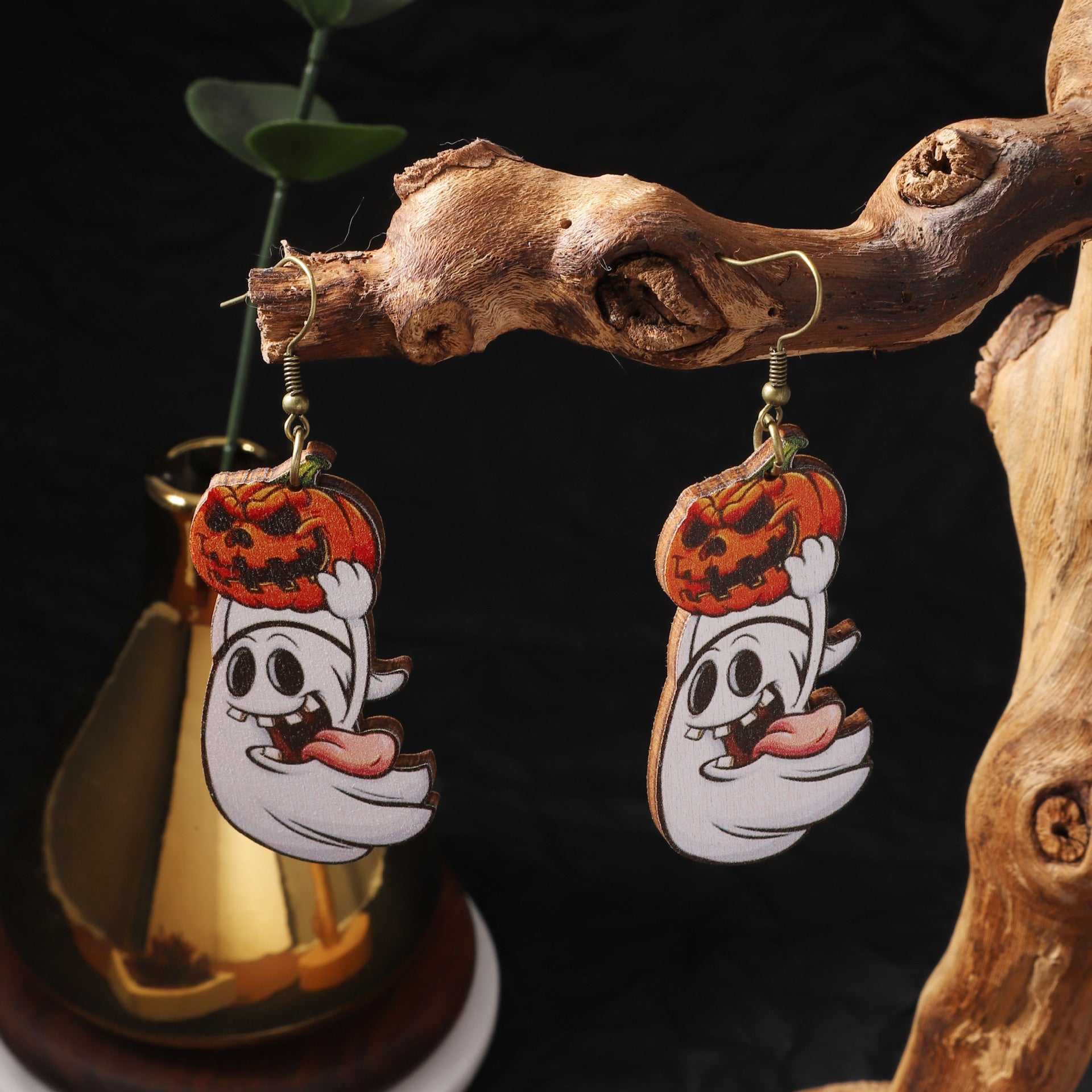 Charming Earring for Any Occasion