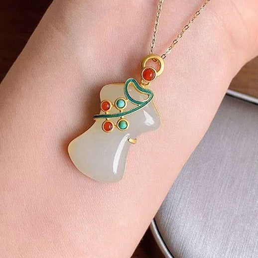 Elegant Silver Necklace for Every Occasion