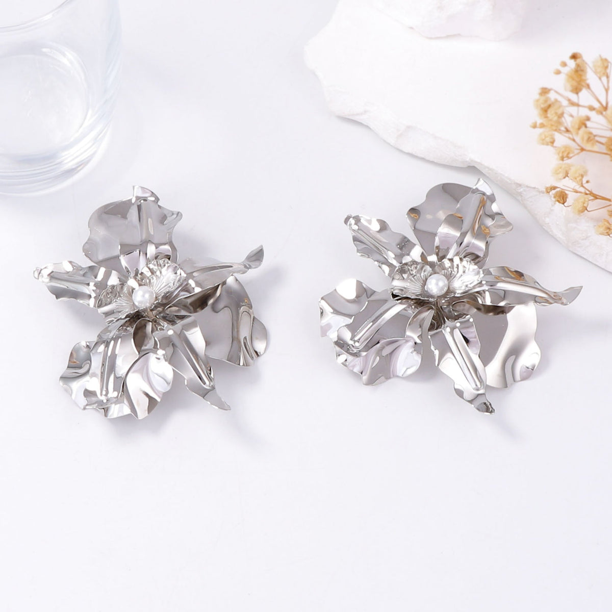 Charming Silver Earring for Any Occasion