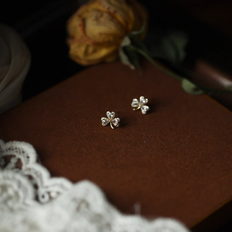 Romantic Earring for Special Moments