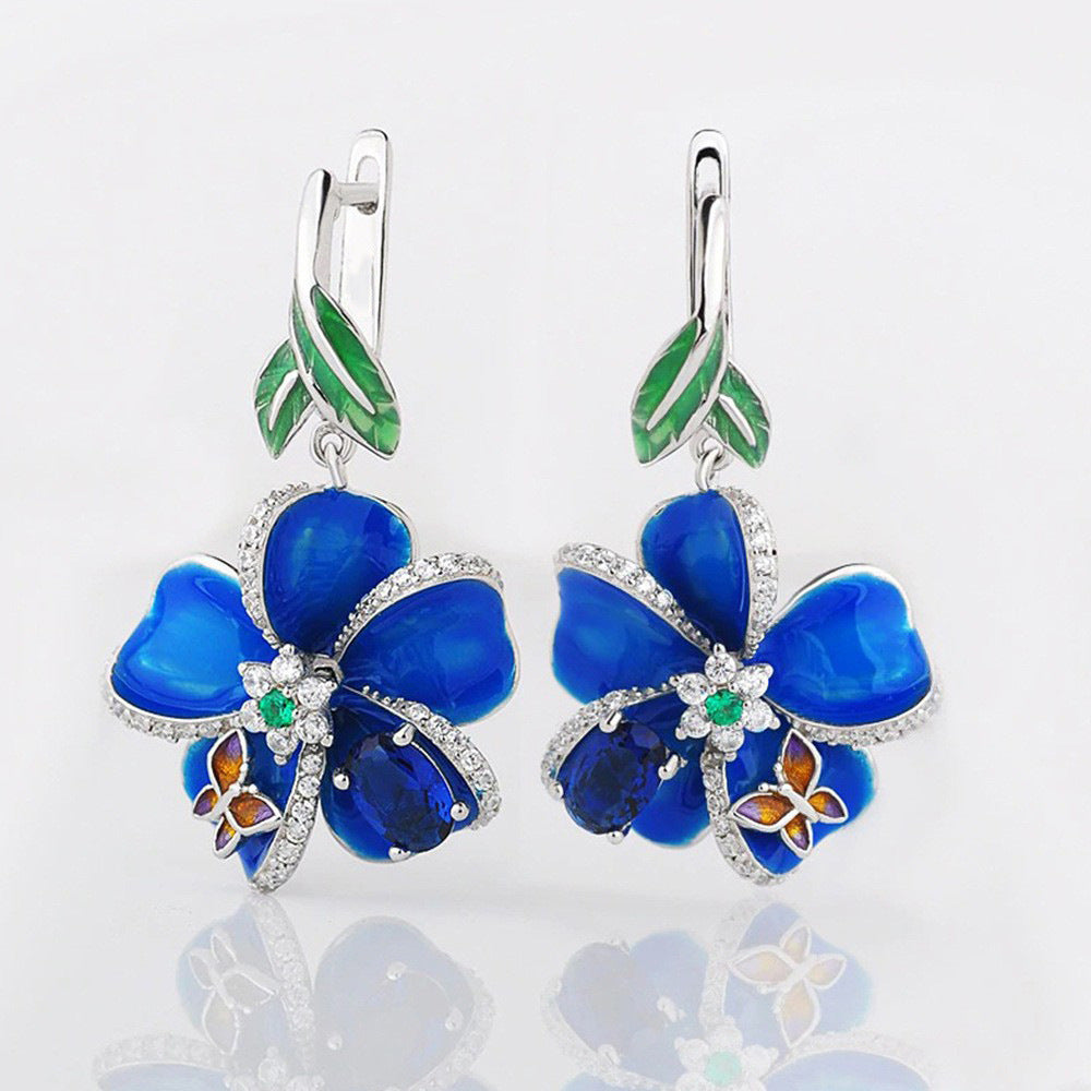 Classic Earring with Timeless Appeal