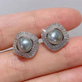 Beautiful Pearl Earring with Unique Style