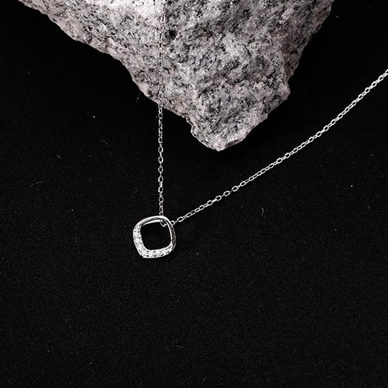 Romantic Necklace for Special Moments