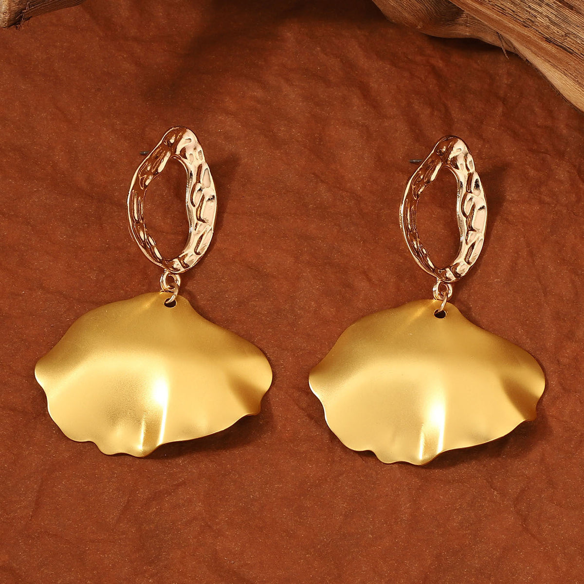 Romantic Earring for Special Moments