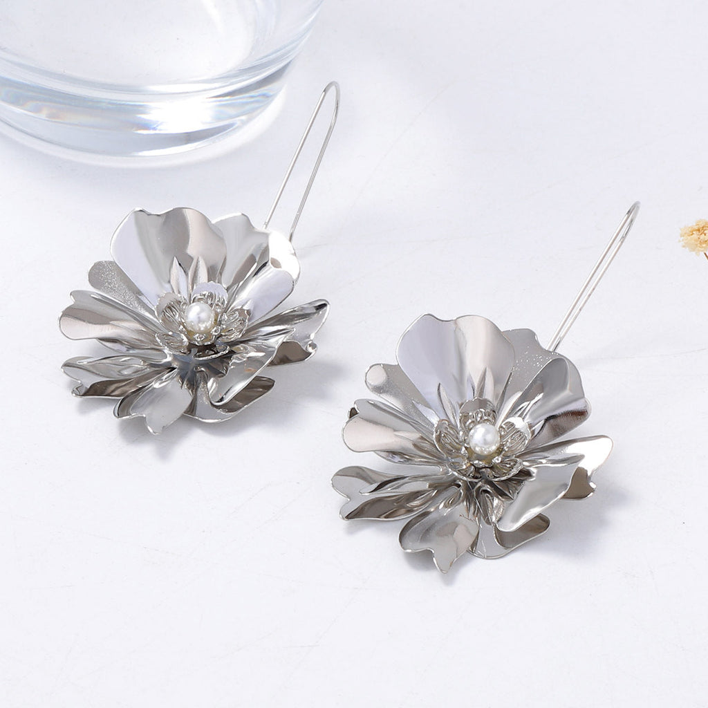 Charming Piece for Any Occasion