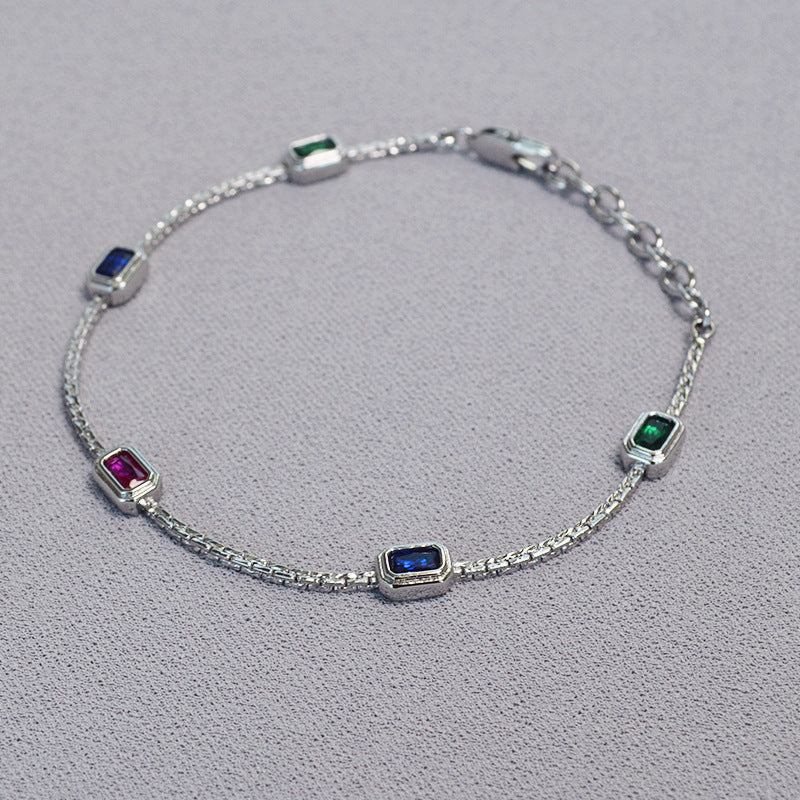 Charming Gold Necklace for Any Occasion